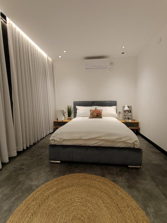 Luxury Aparment 5 Room 2 Minutes From The Beach Бат-Ям Экстерьер фото