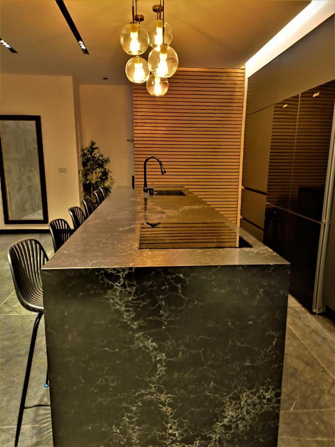 Luxury Aparment 5 Room 2 Minutes From The Beach Бат-Ям Экстерьер фото