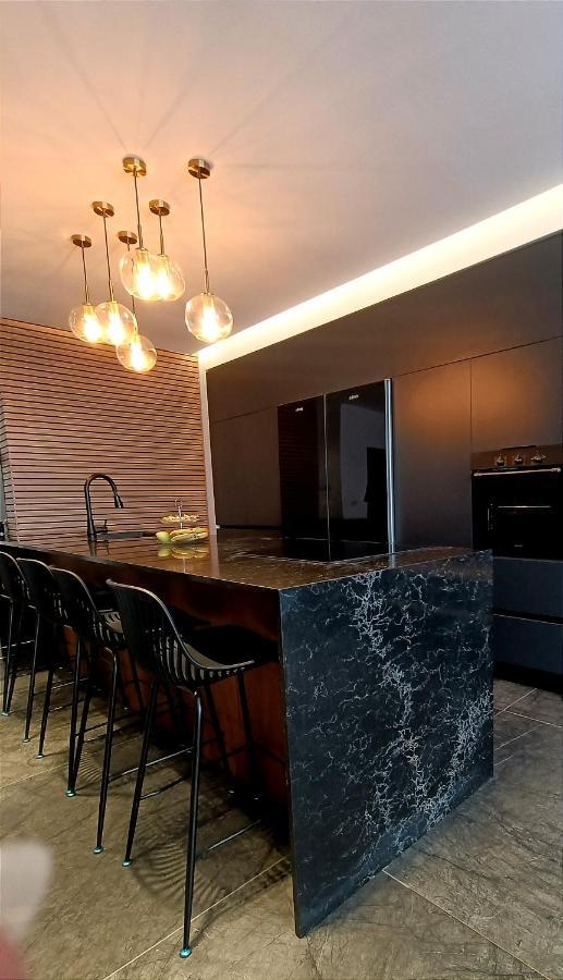 Luxury Aparment 5 Room 2 Minutes From The Beach Бат-Ям Экстерьер фото