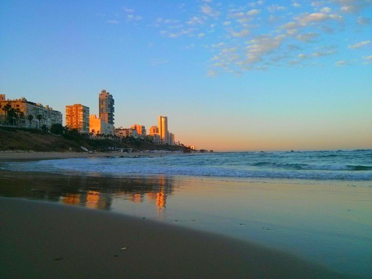 Luxury Aparment 5 Room 2 Minutes From The Beach Бат-Ям Экстерьер фото